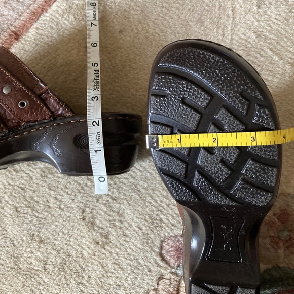 BOC Brown Leather Clogs - Picture 9 of 9